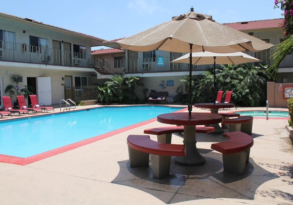 California Suites Hotel San Diego Bagian luar foto