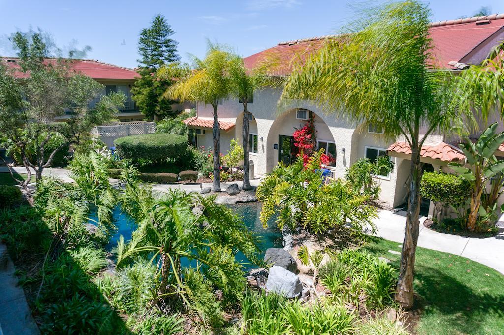 California Suites Hotel San Diego Bagian luar foto
