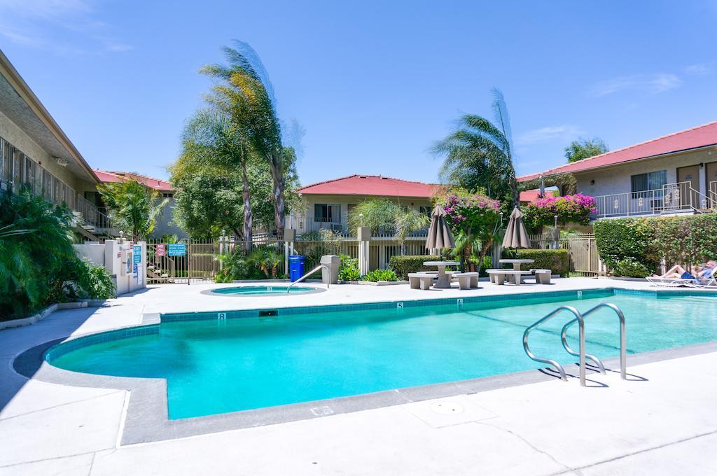 California Suites Hotel San Diego Bagian luar foto