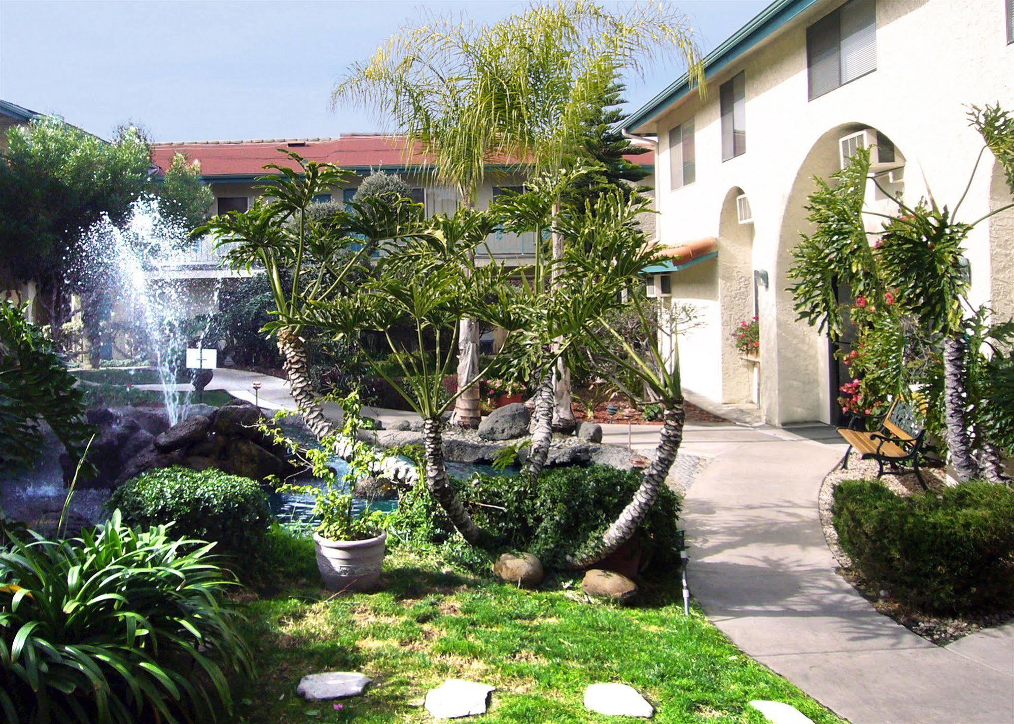 California Suites Hotel San Diego Bagian luar foto